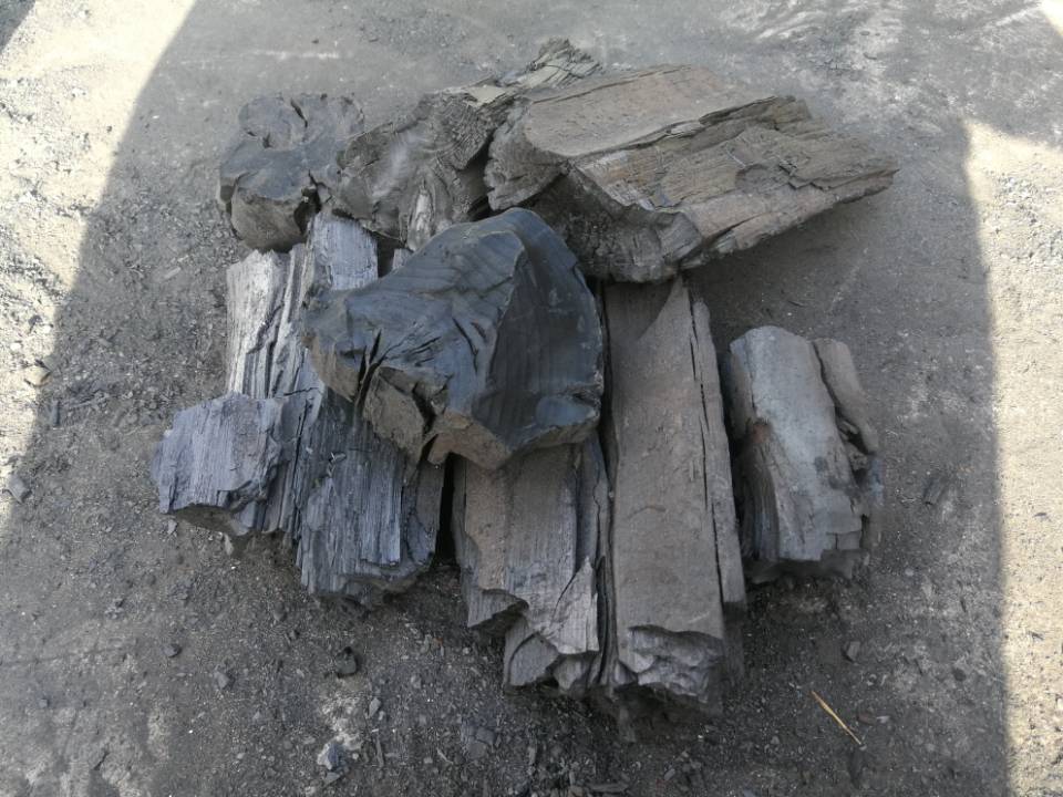 煉銅 工業木炭